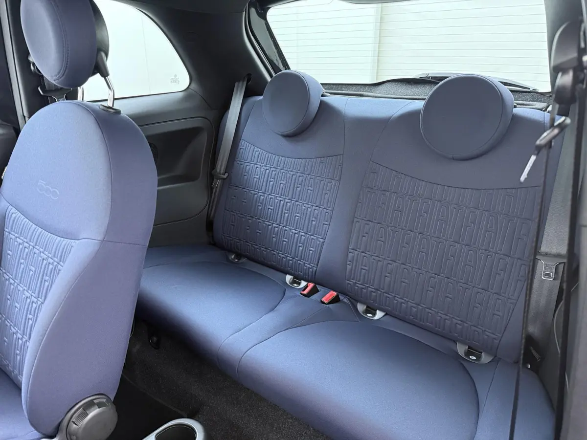 1.0 Hybrid Club 70 PK | 1ste eigenaar | Climate | AppleCarPlay/Android | Privacy Glass | Cruise Control