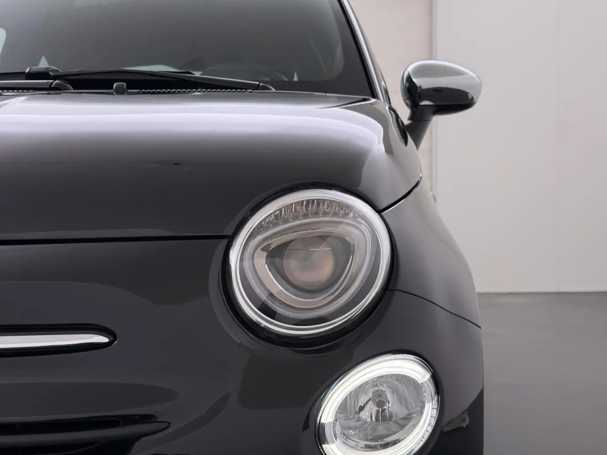 1.0 Hybrid Club 70 PK | 1ste eigenaar | Climate | AppleCarPlay/Android | Privacy Glass | Cruise Control