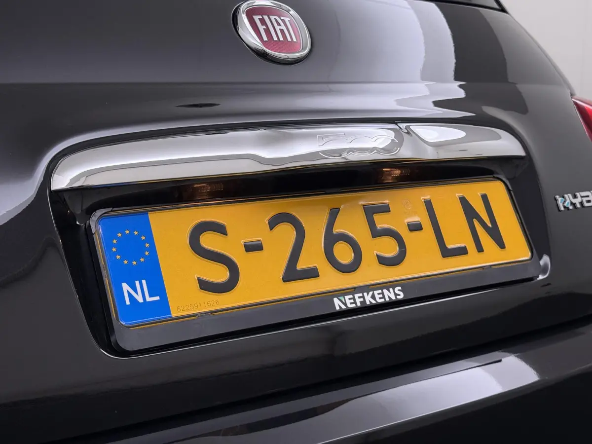 1.0 Hybrid Club 70 PK | 1ste eigenaar | Climate | AppleCarPlay/Android | Privacy Glass | Cruise Control