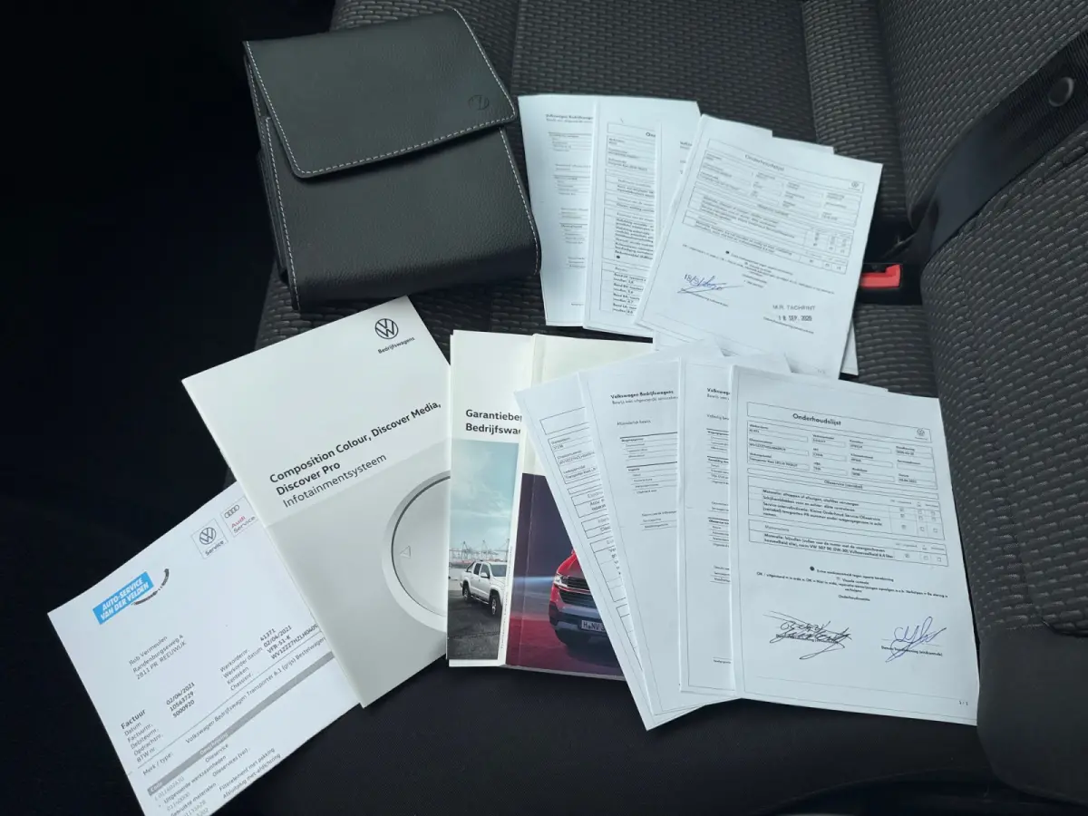 2.0 TDI Euro 6 150Pk L2 Bulli Aut- Dubbele Cabine, 6 Pers, 2x Schuifdeur, CarPlay, Park Assist