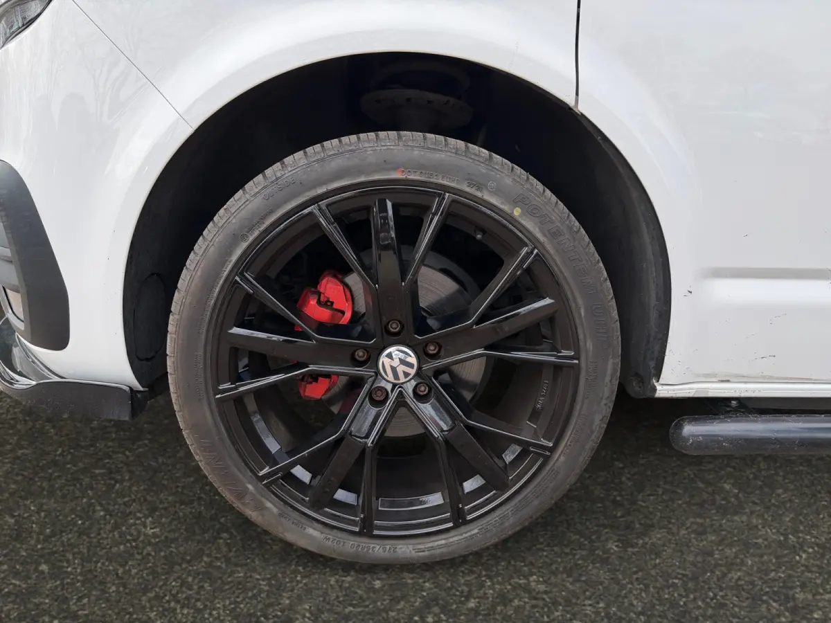 2.0 TDI Euro 6 150Pk L2 Bulli Aut- Dubbele Cabine, 6 Pers, 2x Schuifdeur, CarPlay, Park Assist