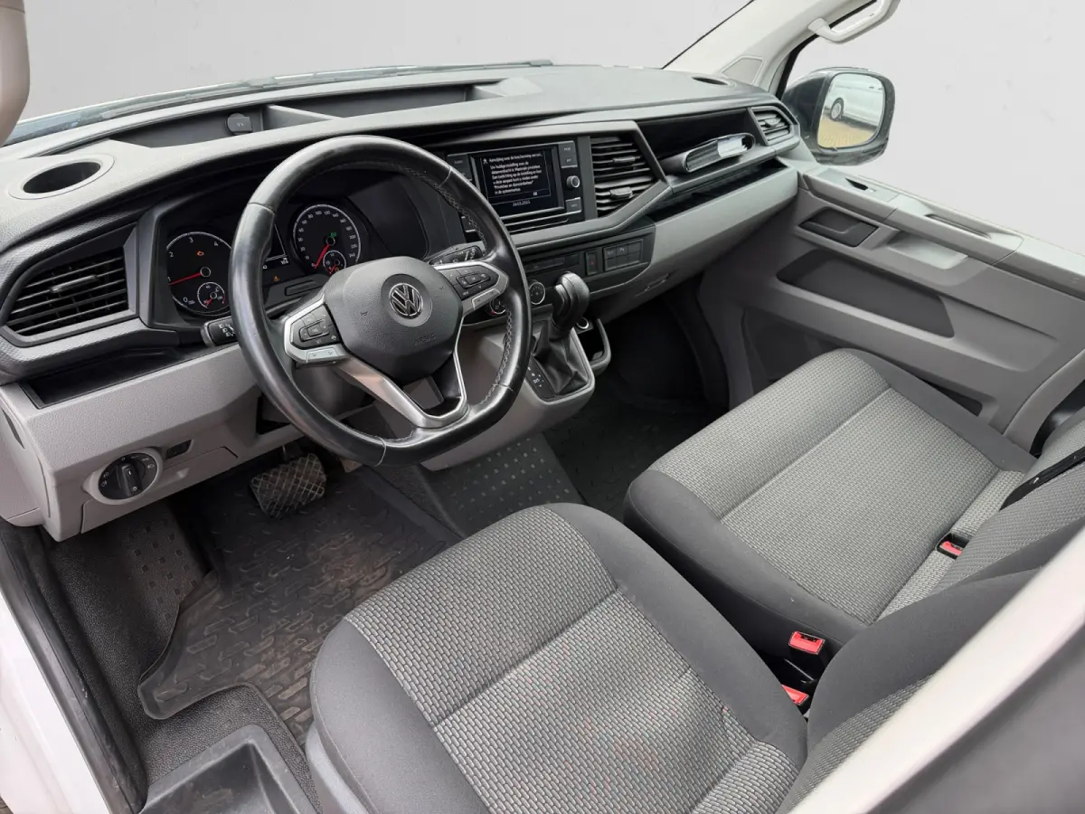 2.0 TDI Euro 6 150Pk L2 Bulli Aut- Dubbele Cabine, 6 Pers, 2x Schuifdeur, CarPlay, Park Assist