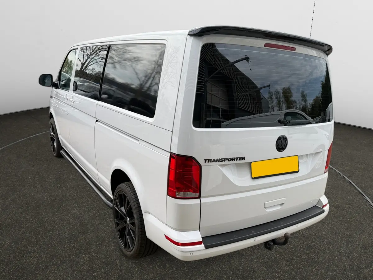 2.0 TDI Euro 6 150Pk L2 Bulli Aut- Dubbele Cabine, 6 Pers, 2x Schuifdeur, CarPlay, Park Assist