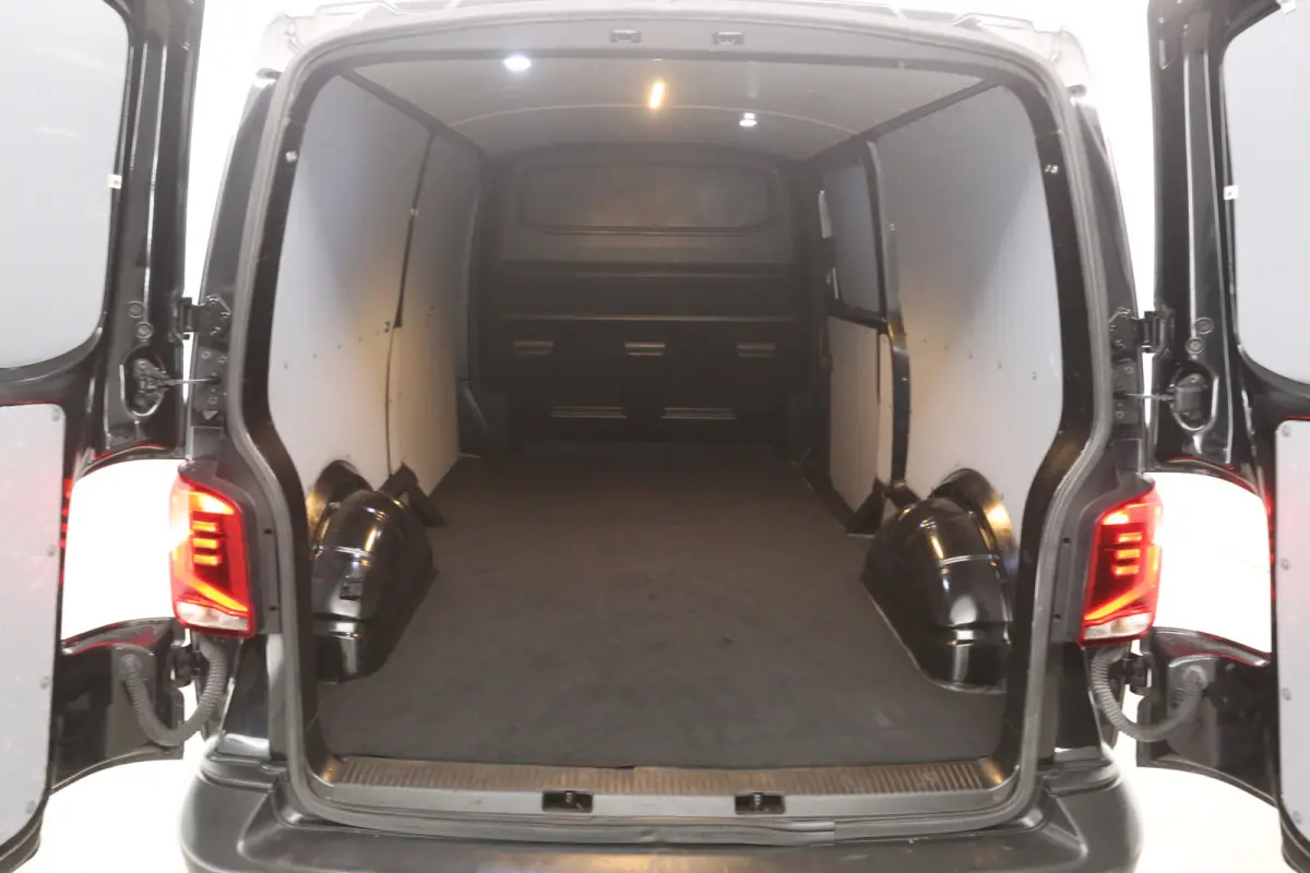 2.0 TDI L2H1 | Airco | Cruise | Carplay | Navi | Parkeersensoren