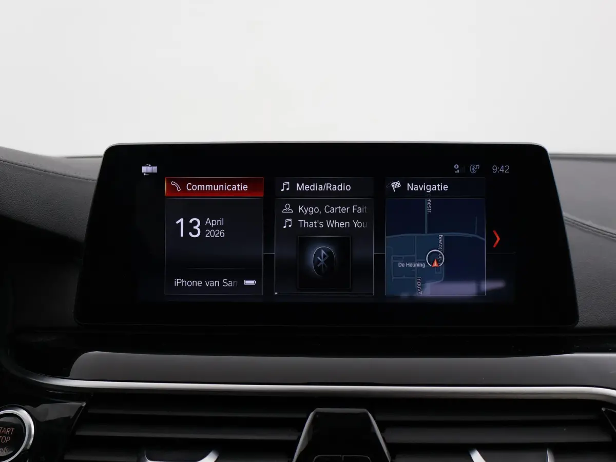 520i H.E. 184 PK AUT. LUXURY LINE + COMFORTZETELS | AFN. TREKHAAK | PANORAMA | LIVE COCKPIT | ADAPTIVE CRUISE
