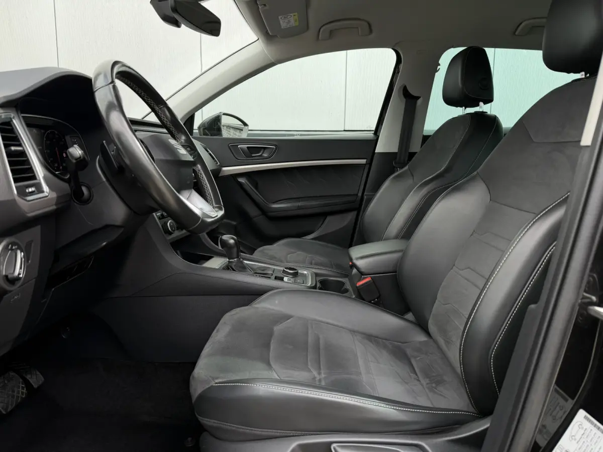 1.5 TSI Xperience Business Intense Elek. Trekhaak | 360° | Alcantara | LED | Carplay | Navi | Camera | PDC