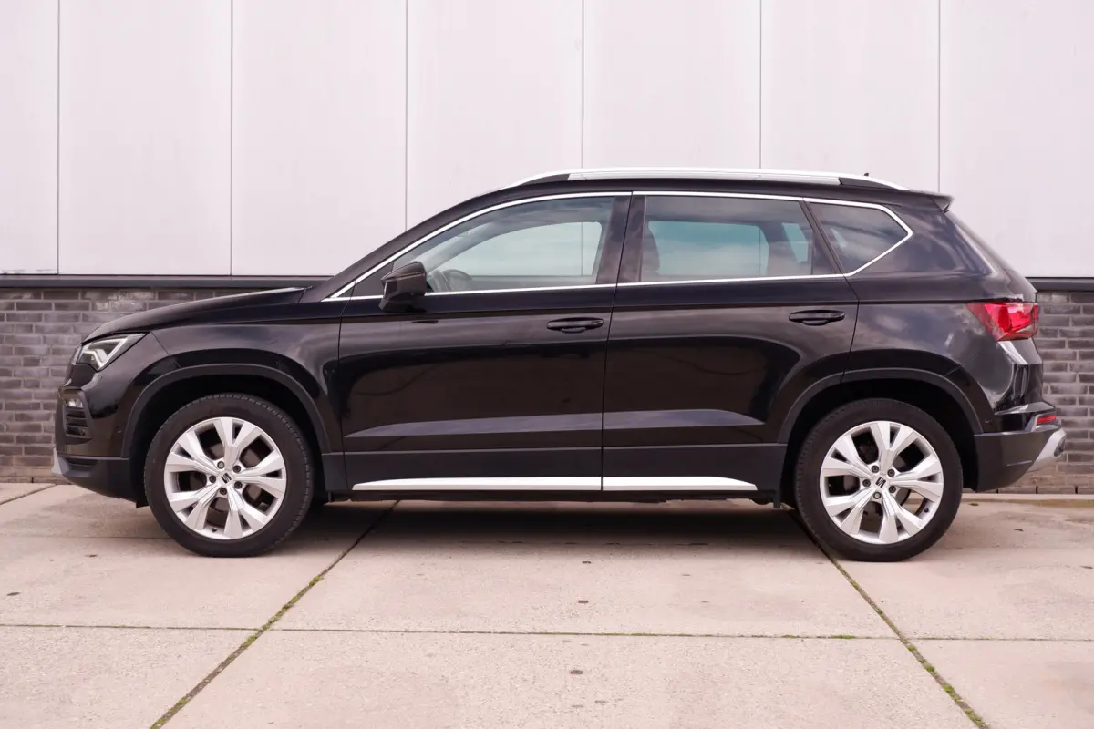 1.5 TSI Xperience Business Intense Elek. Trekhaak | 360° | Alcantara | LED | Carplay | Navi | Camera | PDC