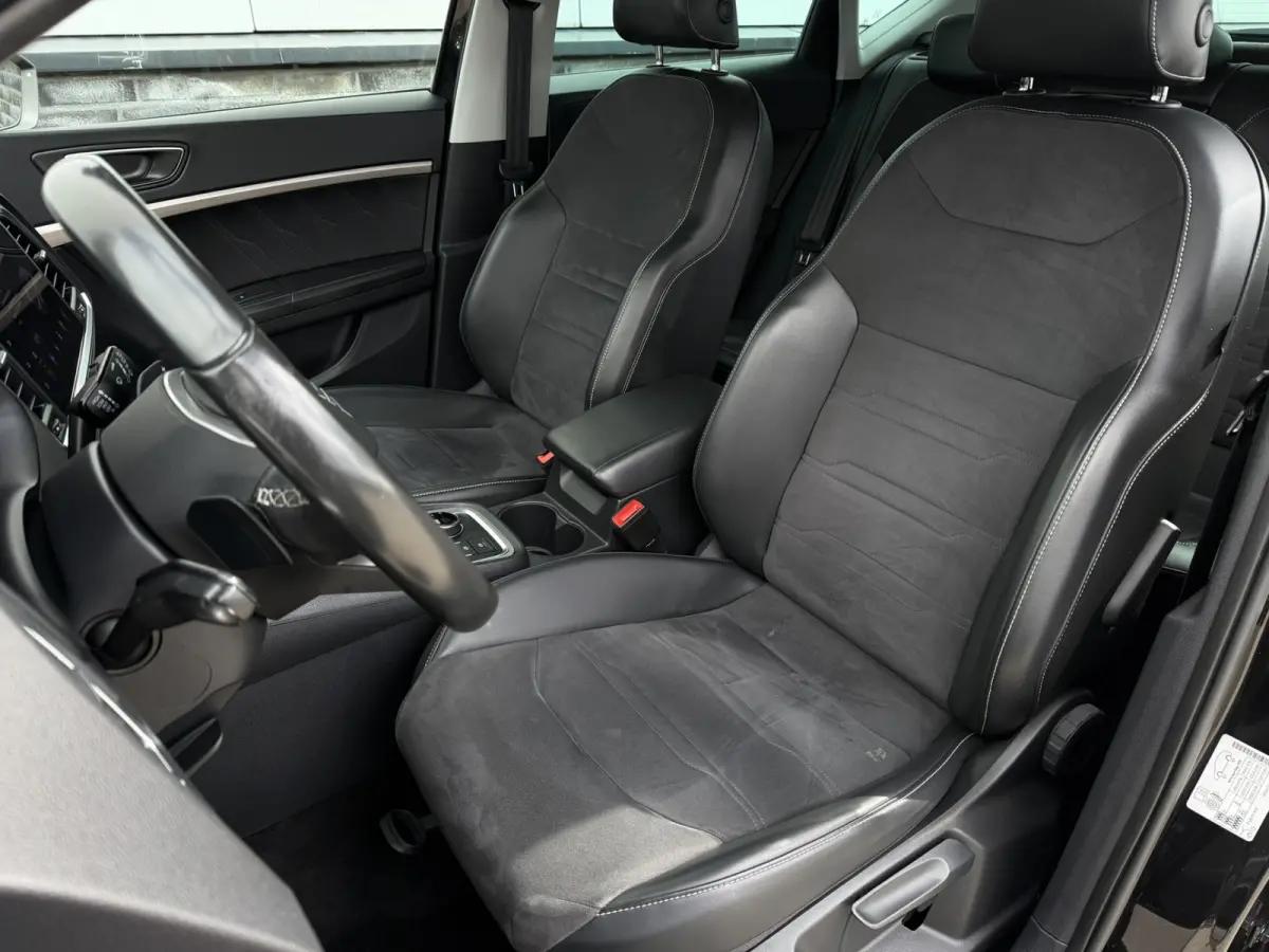 1.5 TSI Xperience Business Intense Elek. Trekhaak | 360° | Alcantara | LED | Carplay | Navi | Camera | PDC