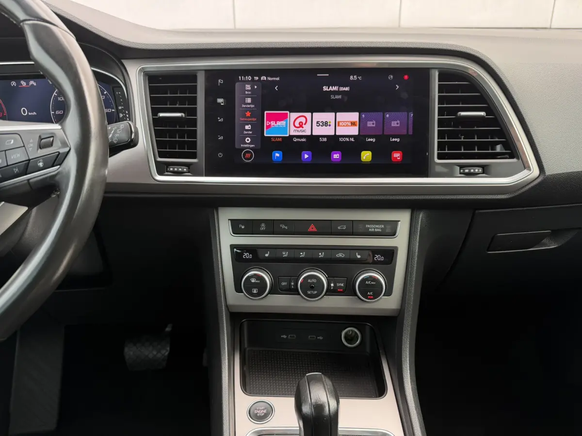 1.5 TSI Xperience Business Intense Elek. Trekhaak | 360° | Alcantara | LED | Carplay | Navi | Camera | PDC