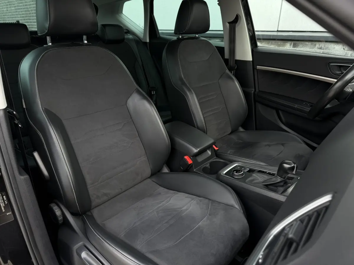 1.5 TSI Xperience Business Intense Elek. Trekhaak | 360° | Alcantara | LED | Carplay | Navi | Camera | PDC
