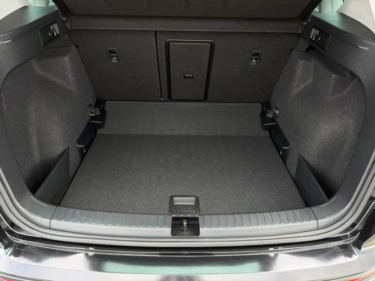 1.5 TSI Xperience Business Intense Elek. Trekhaak | 360° | Alcantara | LED | Carplay | Navi | Camera | PDC
