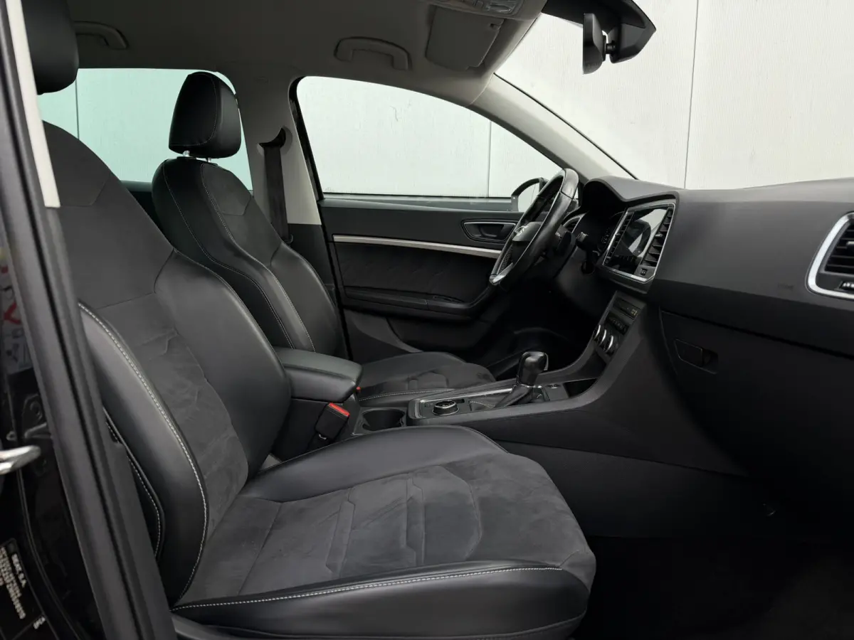 1.5 TSI Xperience Business Intense Elek. Trekhaak | 360° | Alcantara | LED | Carplay | Navi | Camera | PDC