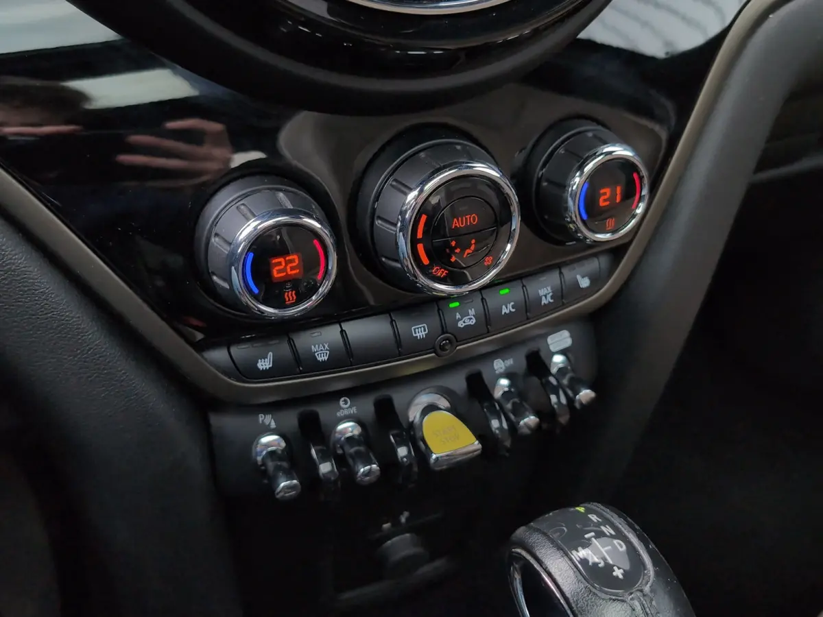 1.5 Cooper ALL4 Chili | Pano | Cruise Control | Stoelverwarming | Harman Kardon Audio |