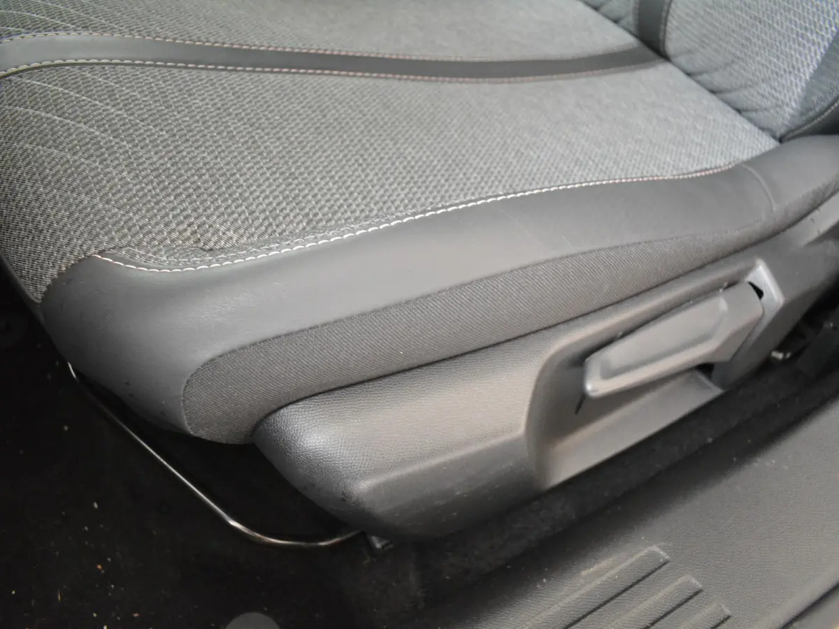 1.2 Hybrid 136 Allure | Navigatie | Parkeer Camera | Stoelverwarming |