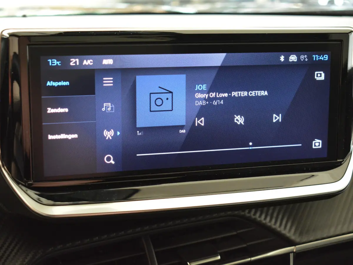 1.2 Hybrid 136 Allure | Navigatie | Parkeer Camera | Stoelverwarming |