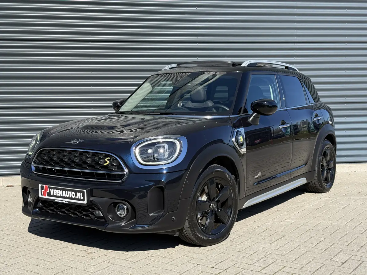 1.5 Cooper ALL4 Pano/H&K/Leder/Camera