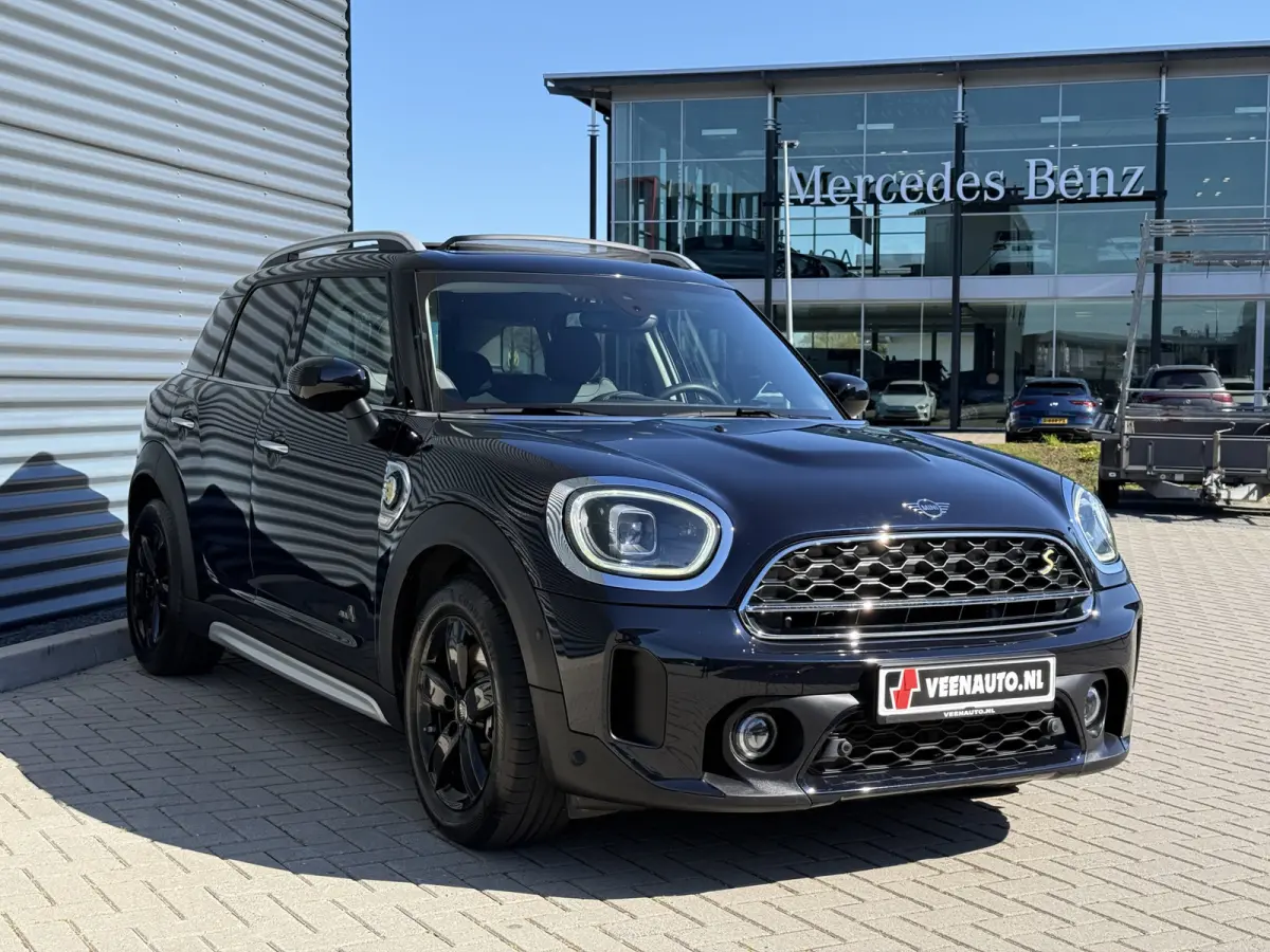 1.5 Cooper ALL4 Pano/H&K/Leder/Camera