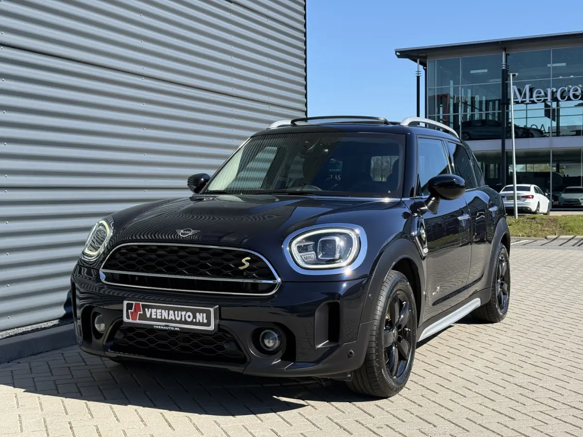 1.5 Cooper ALL4 Pano/H&K/Leder/Camera