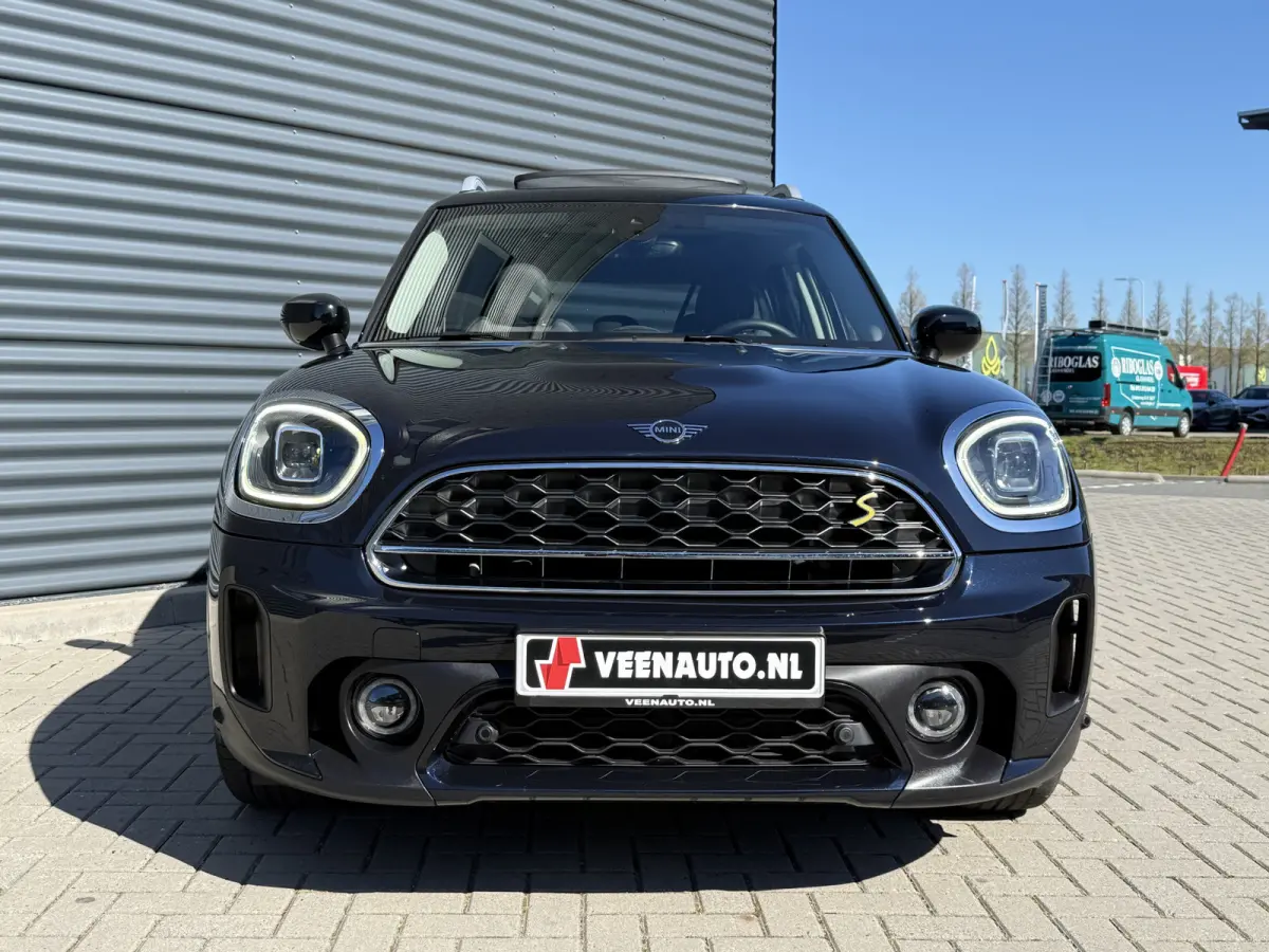 1.5 Cooper ALL4 Pano/H&K/Leder/Camera