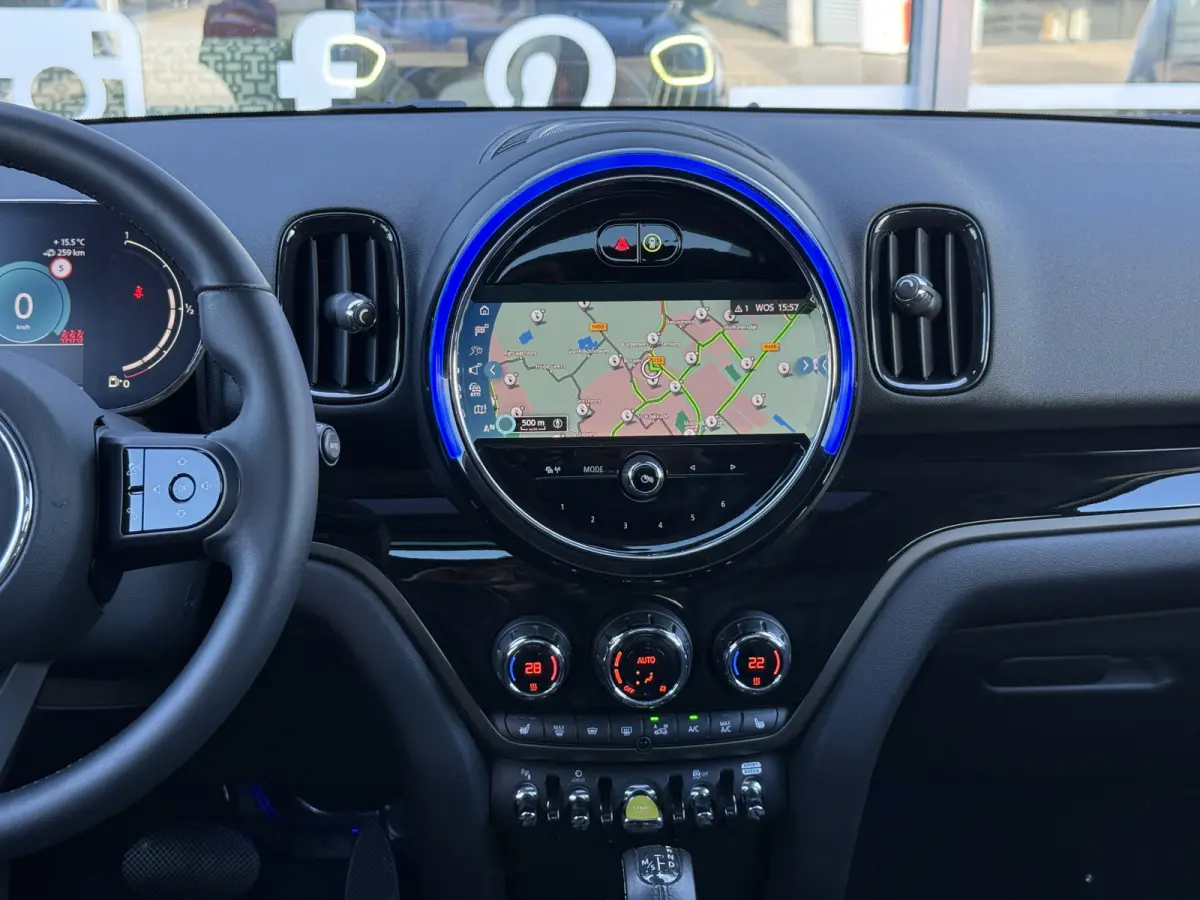1.5 Cooper ALL4 Pano/H&K/Leder/Camera