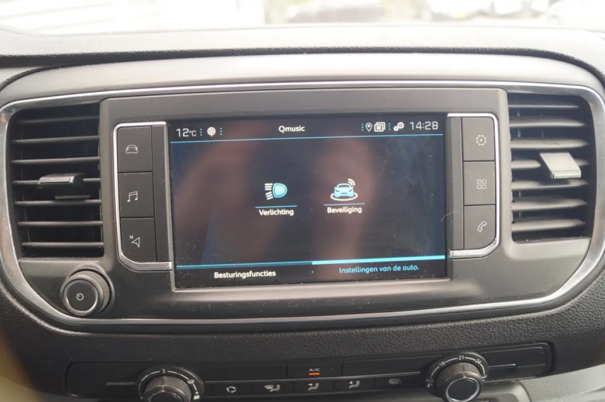 1.5 BlueHDI Standard Premium -NAVI-AIRCO-TREKHAAK-