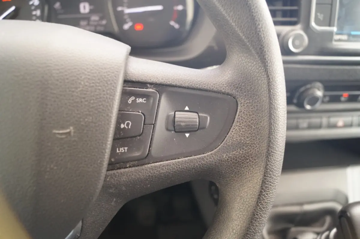 1.5 BlueHDI Standard Premium -NAVI-AIRCO-TREKHAAK-