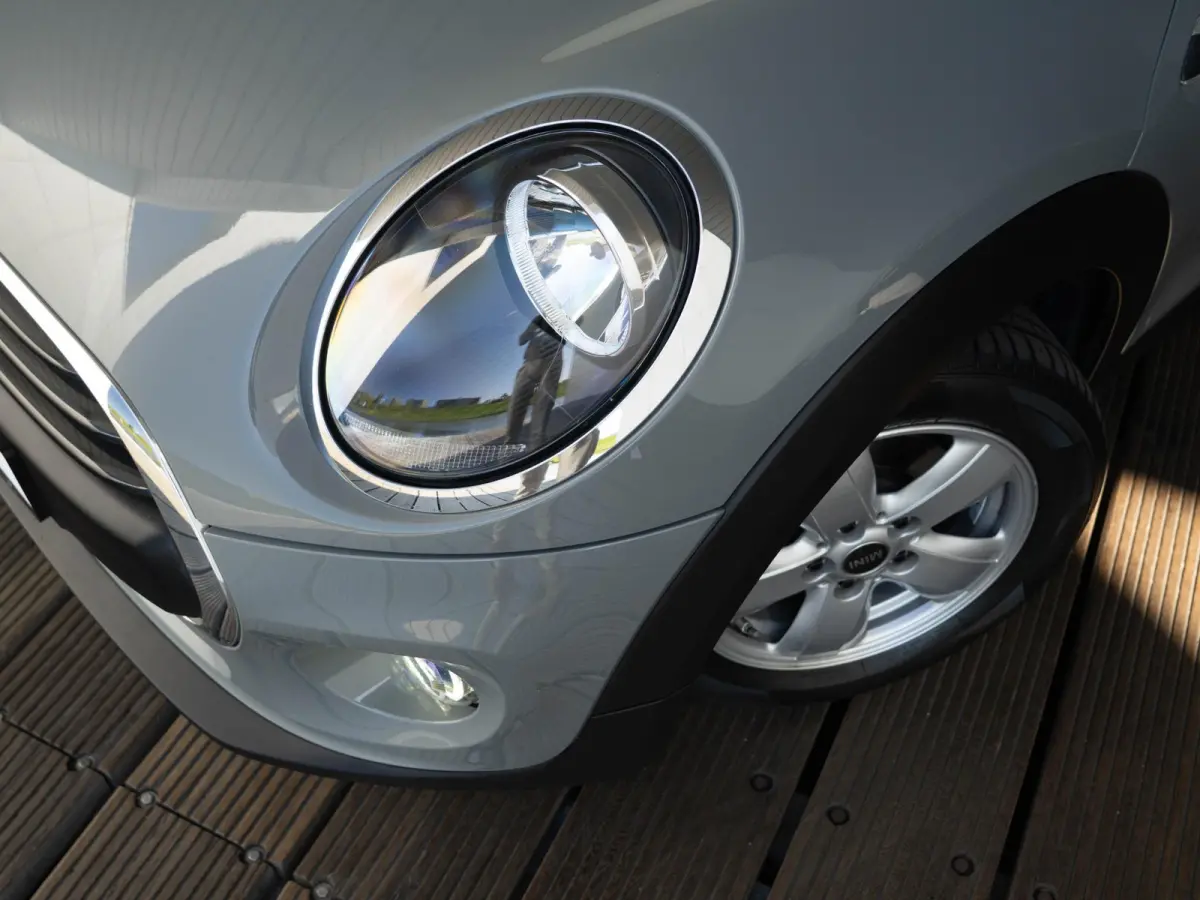 One Airco + Parkeersensoren