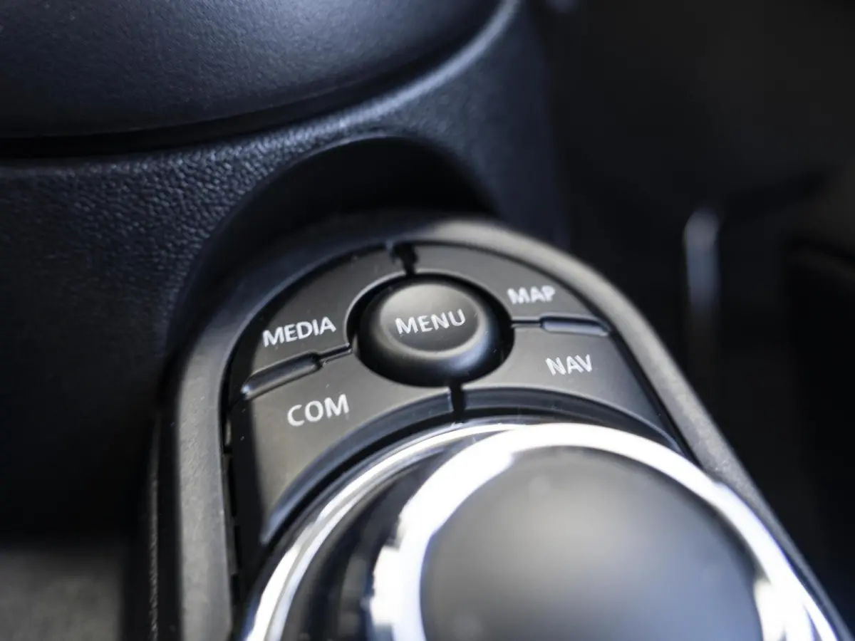 Cooper Classic + Navigatie + Black Exterieur pakket