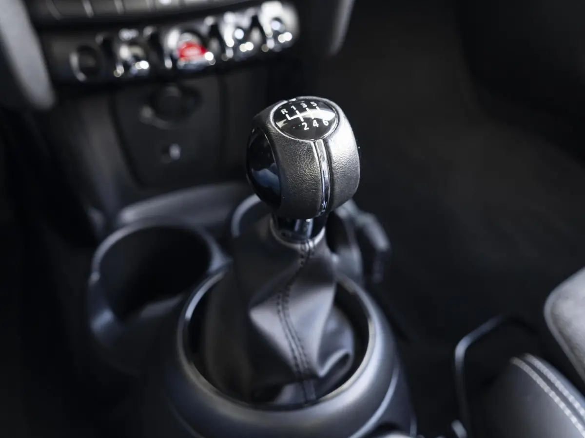 Cooper Classic + Navigatie + Black Exterieur pakket
