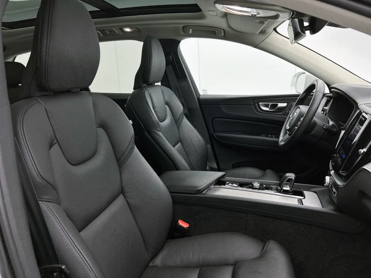 2.0 T6 Plug-in hybrid AWD Plus Bright | PANO-SCHUIFDAK | LEER | CAMERA | STOEL-STUURWIELVERWARMING