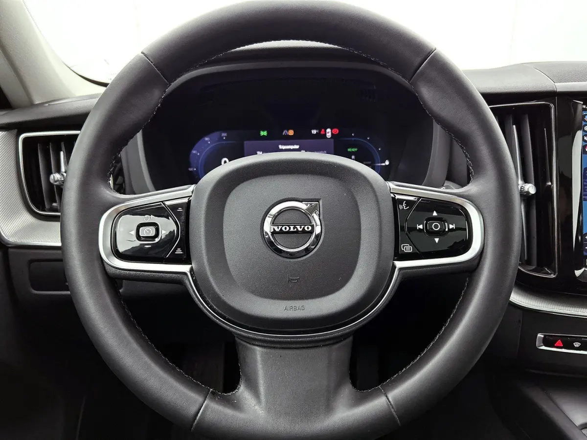 2.0 T6 Plug-in hybrid AWD Plus Bright | PANO-SCHUIFDAK | LEER | CAMERA | STOEL-STUURWIELVERWARMING