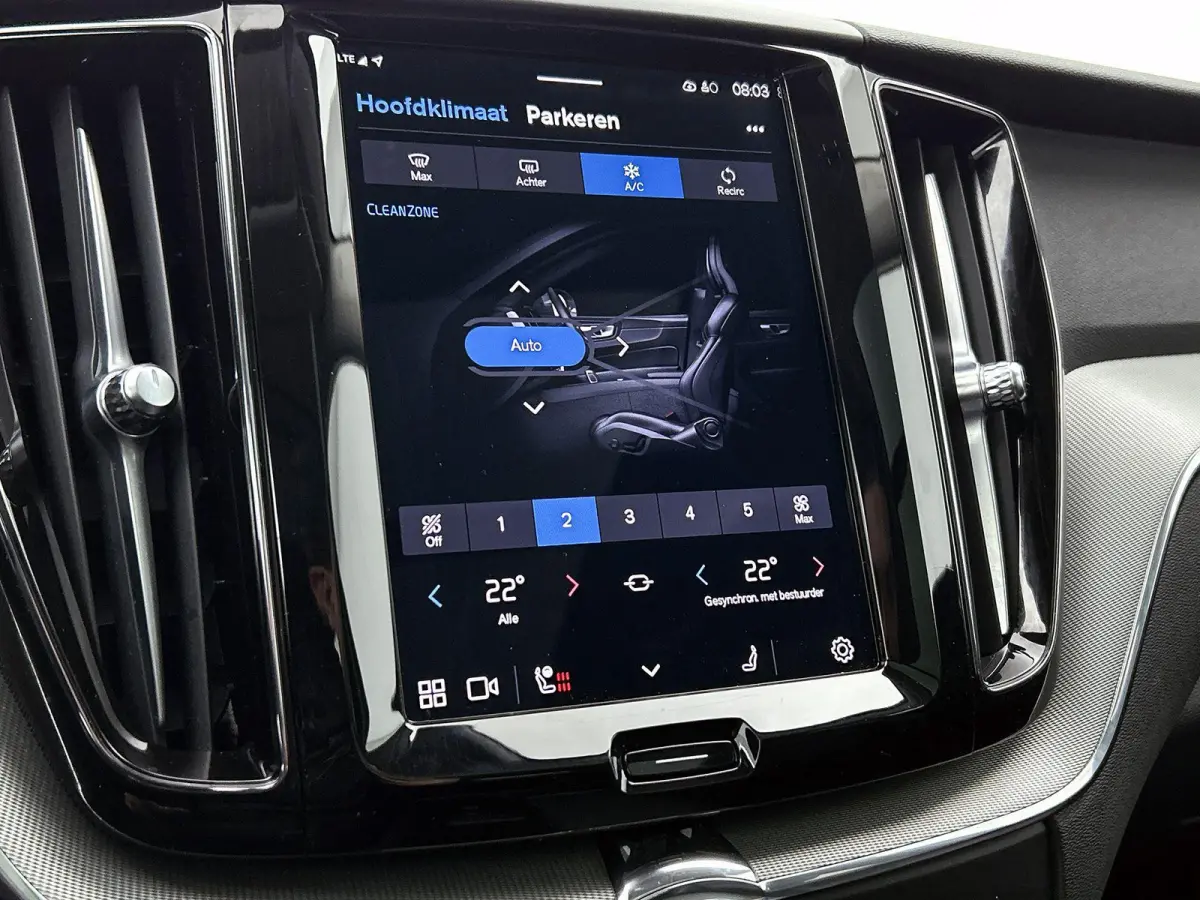 2.0 T6 Plug-in hybrid AWD Plus Bright | PANO-SCHUIFDAK | LEER | CAMERA | STOEL-STUURWIELVERWARMING