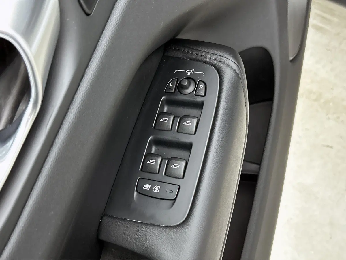 2.0 T6 Plug-in hybrid AWD Plus Bright | PANO-SCHUIFDAK | LEER | CAMERA | STOEL-STUURWIELVERWARMING