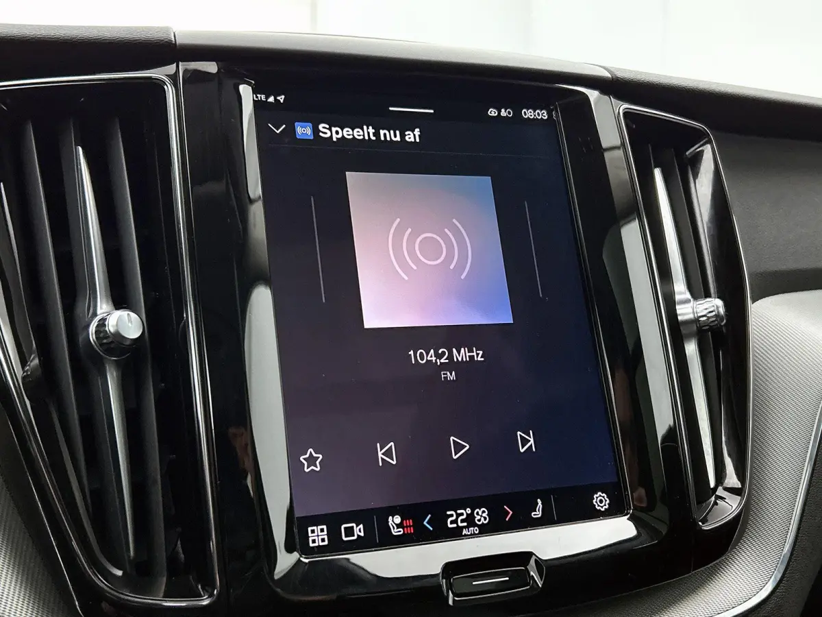 2.0 T6 Plug-in hybrid AWD Plus Bright | PANO-SCHUIFDAK | LEER | CAMERA | STOEL-STUURWIELVERWARMING