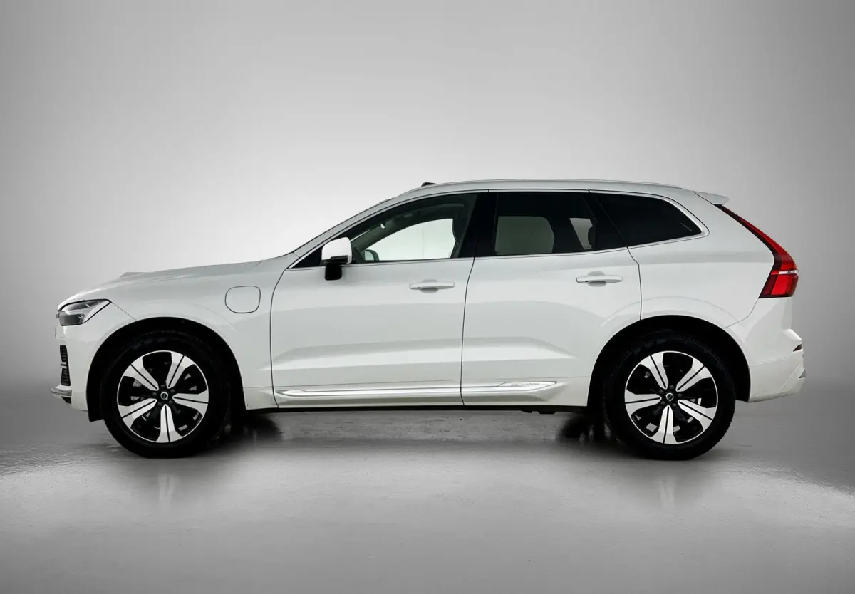 2.0 T6 Plug-in hybrid AWD Plus Bright | PANO-SCHUIFDAK | LEER | CAMERA | STOEL-STUURWIELVERWARMING