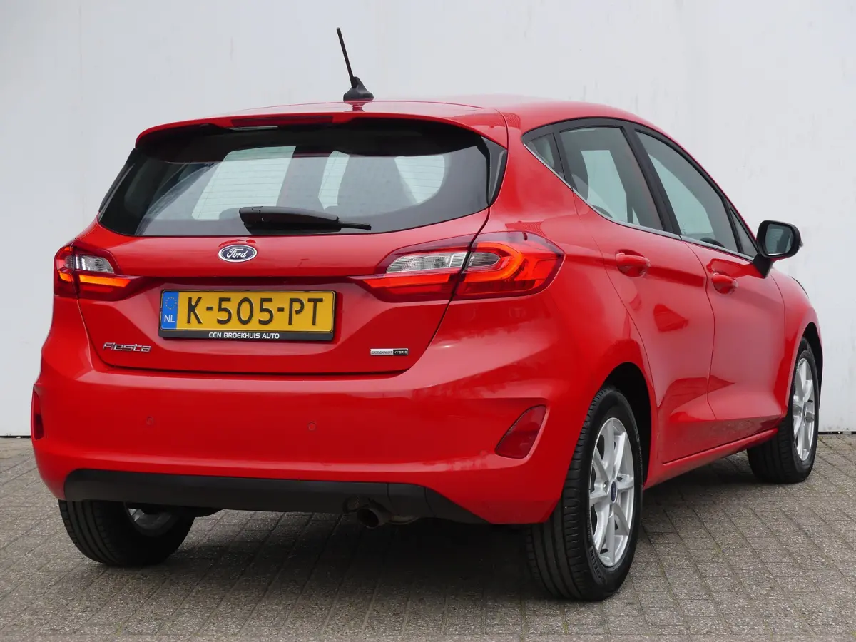 1.0 EcoBoost Hybrid Titanium X | STOEL+STUUR+VOORRUITVERWARMING | PARKEERSENSOREN | APPLE CARPLAY / ANDRIOD AUTO | KEYLESS | NAVI | LMV 15" |