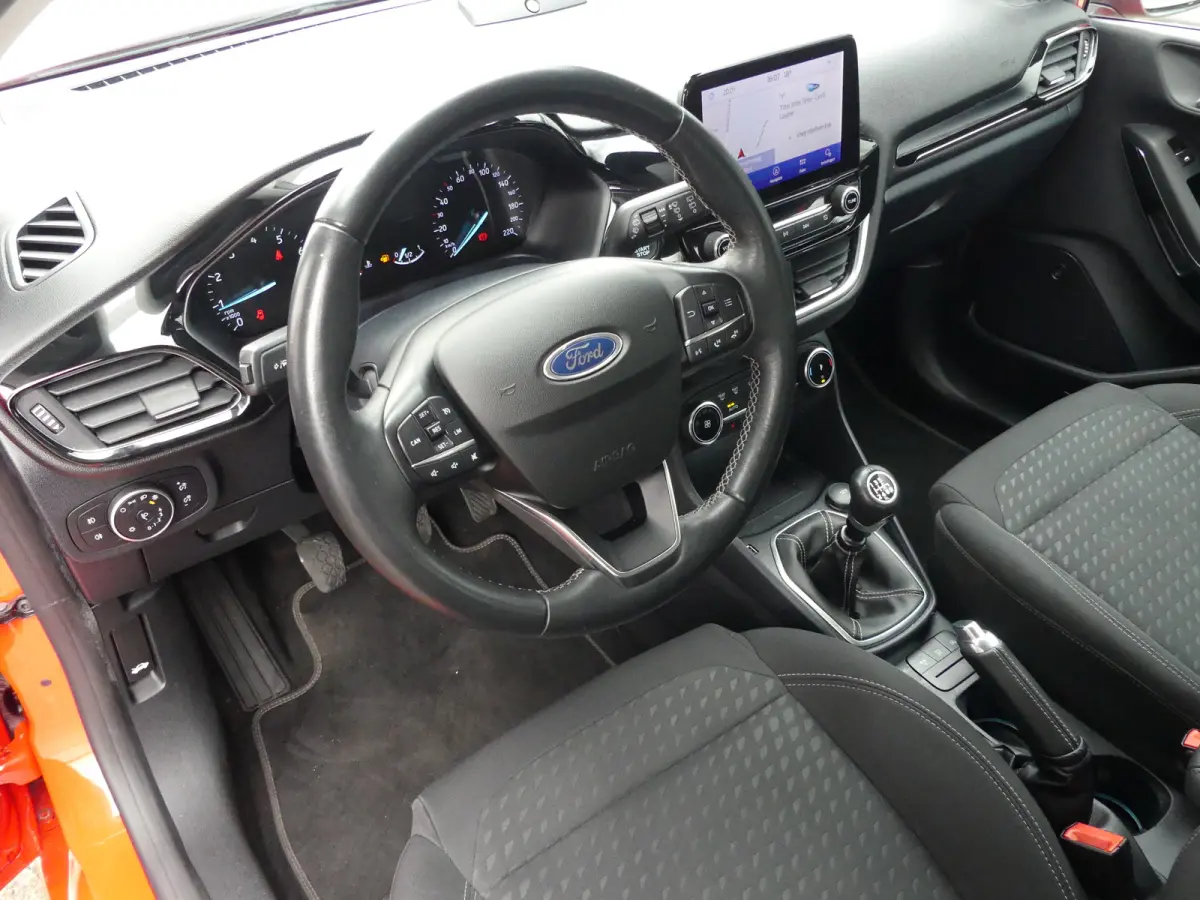1.0 EcoBoost Hybrid Titanium X | STOEL+STUUR+VOORRUITVERWARMING | PARKEERSENSOREN | APPLE CARPLAY / ANDRIOD AUTO | KEYLESS | NAVI | LMV 15" |