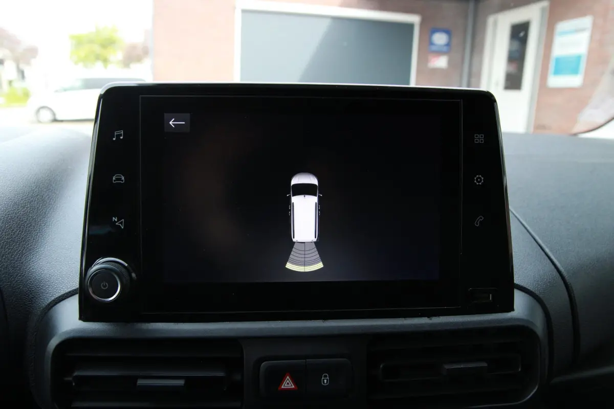 1.6D L1H1 Edition / App Connect / Multi Stuur / Navi / PDC