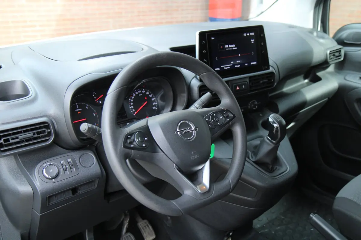1.6D L1H1 Edition / App Connect / Multi Stuur / Navi / PDC