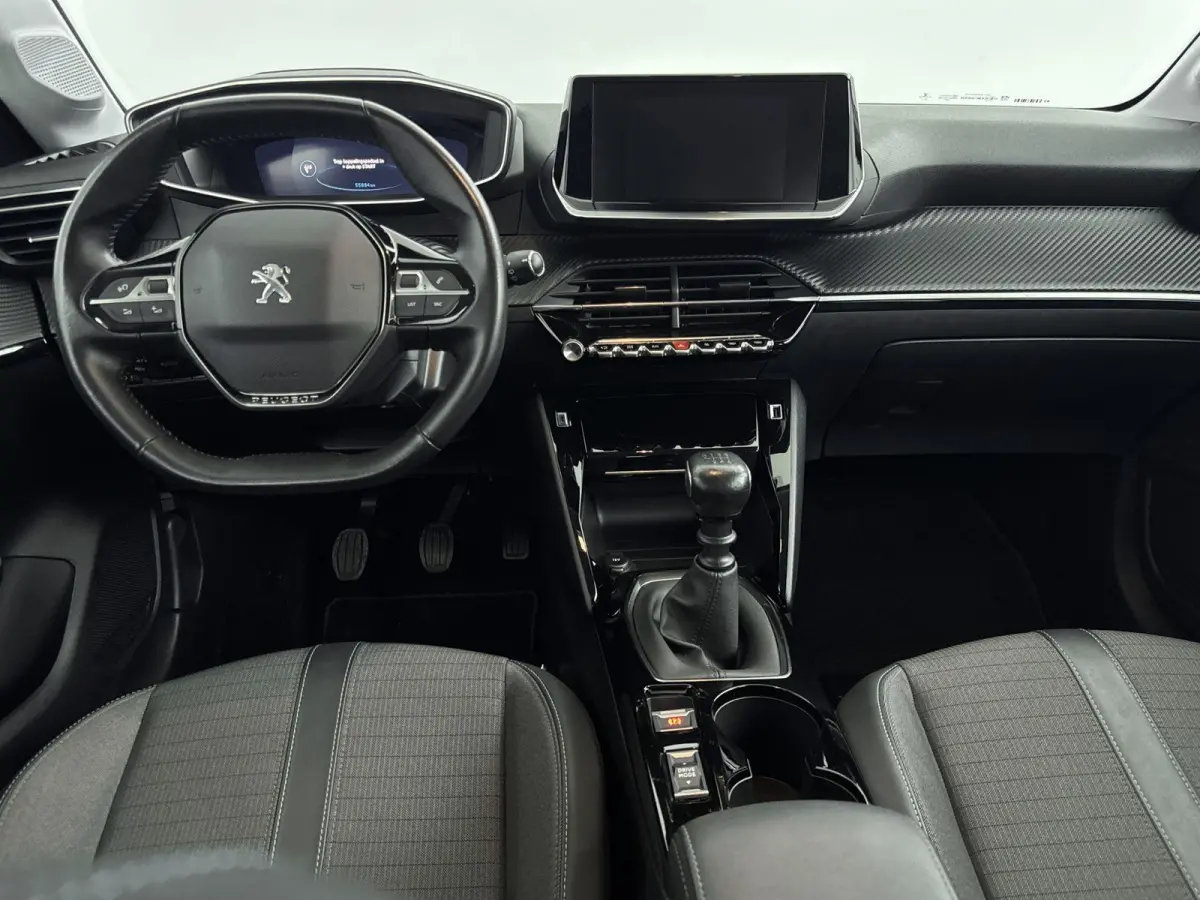 100pk Allure | Camera | Apple Carplay/Android Auto | 16 inch Velgen | Volledig Digitaal Instrumentenpaneel