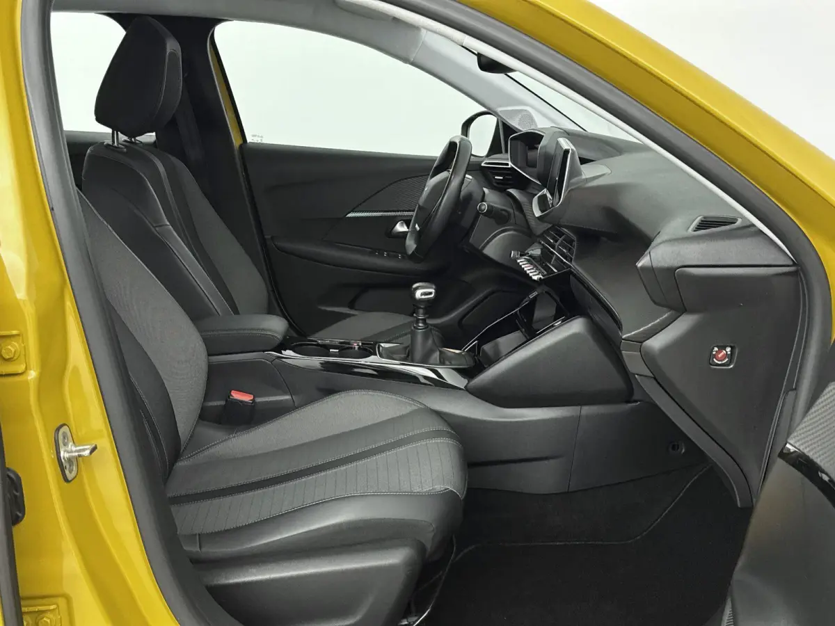 100pk Allure | Camera | Apple Carplay/Android Auto | 16 inch Velgen | Volledig Digitaal Instrumentenpaneel