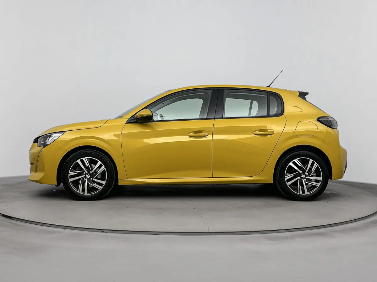 100pk Allure | Camera | Apple Carplay/Android Auto | 16 inch Velgen | Volledig Digitaal Instrumentenpaneel