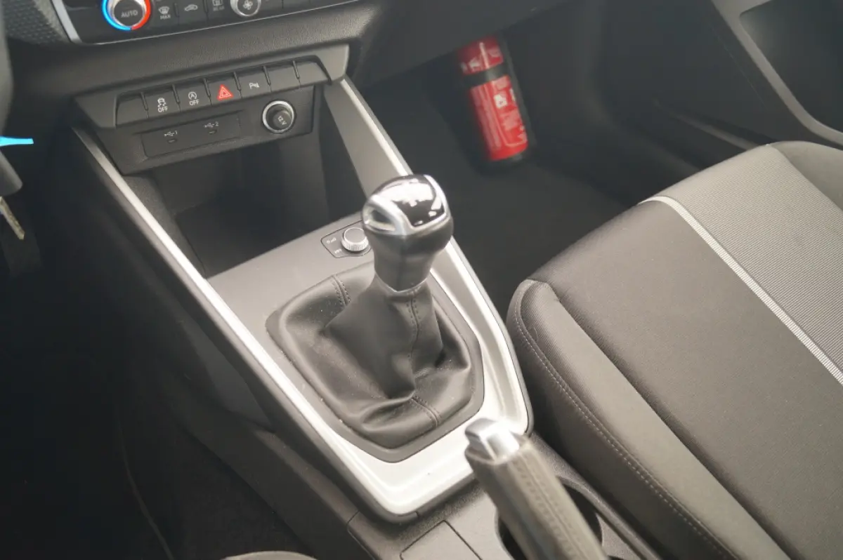 25 TFSI 95pk Advanced -ECC-NAVI-PDC-