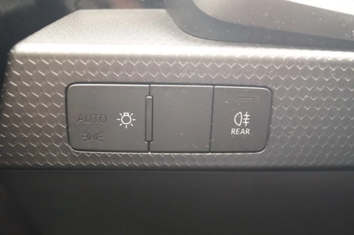 25 TFSI 95pk Advanced -ECC-NAVI-PDC-