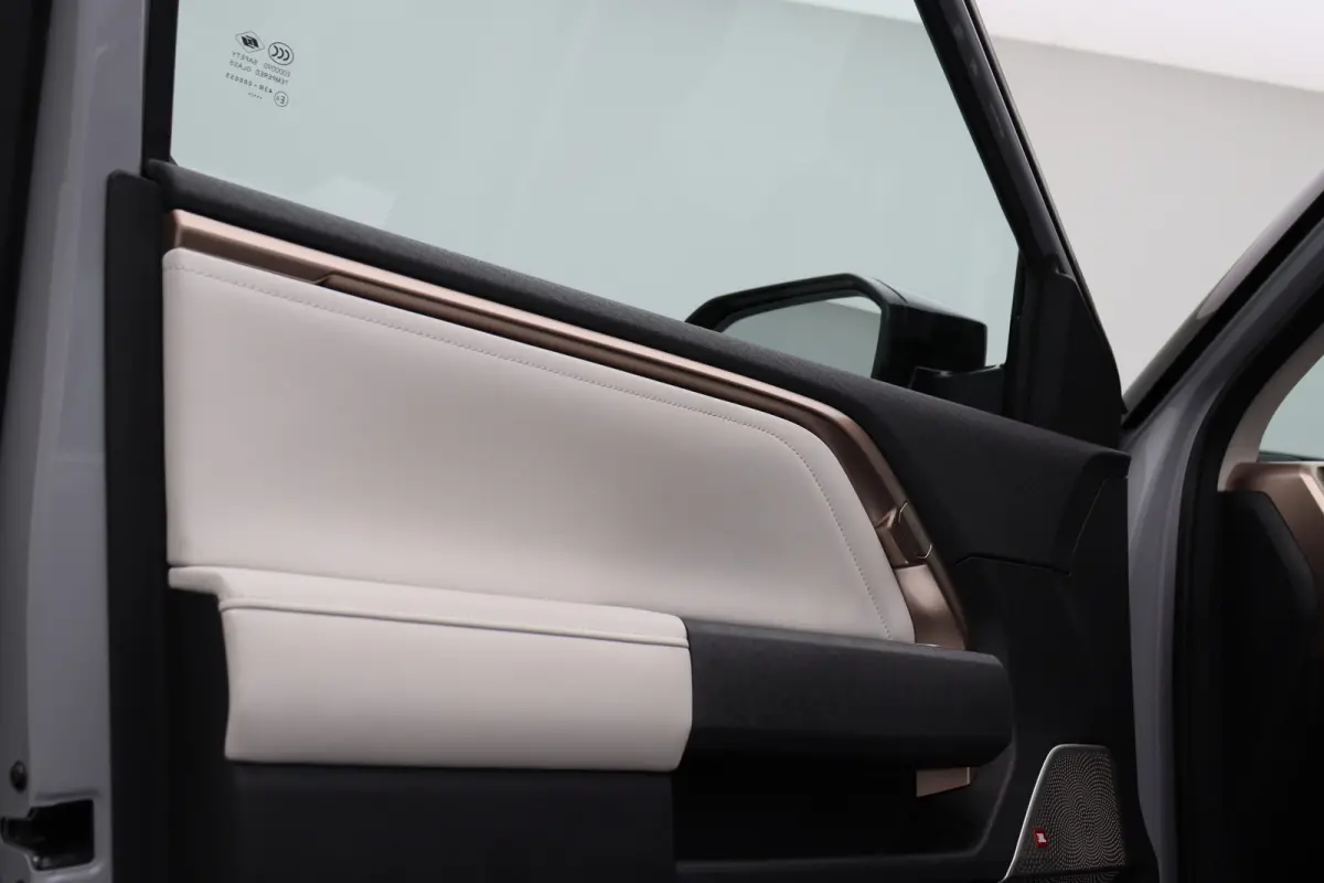 eTerron 9 102 kWh Premium | Nu te bestellen |Trekhaak| Rijklaar