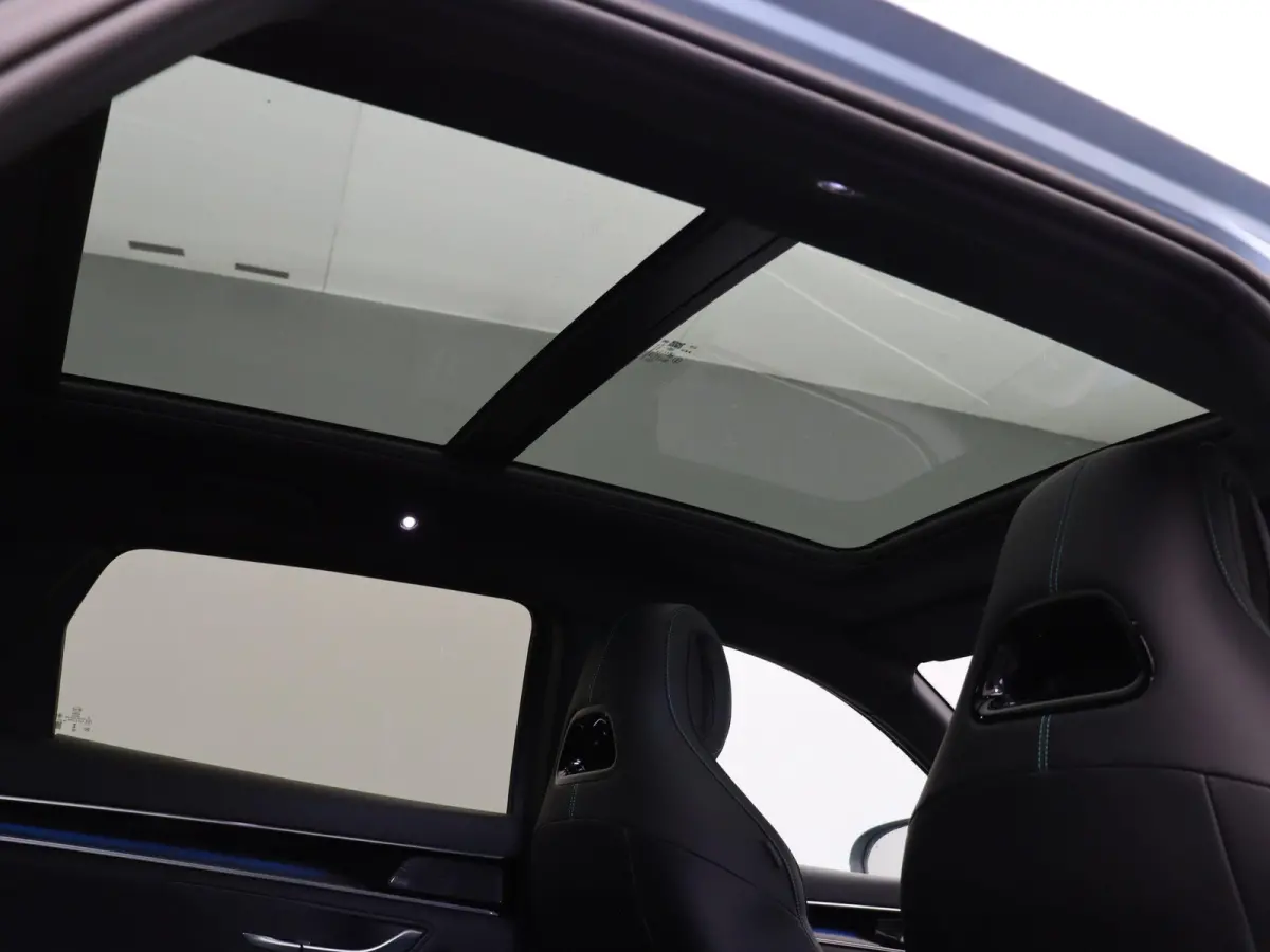 1.5 DM-i FWD Comfort | 26.6 KWh Accu | 125km WLPT | Panoramadak | Head-Up Display |