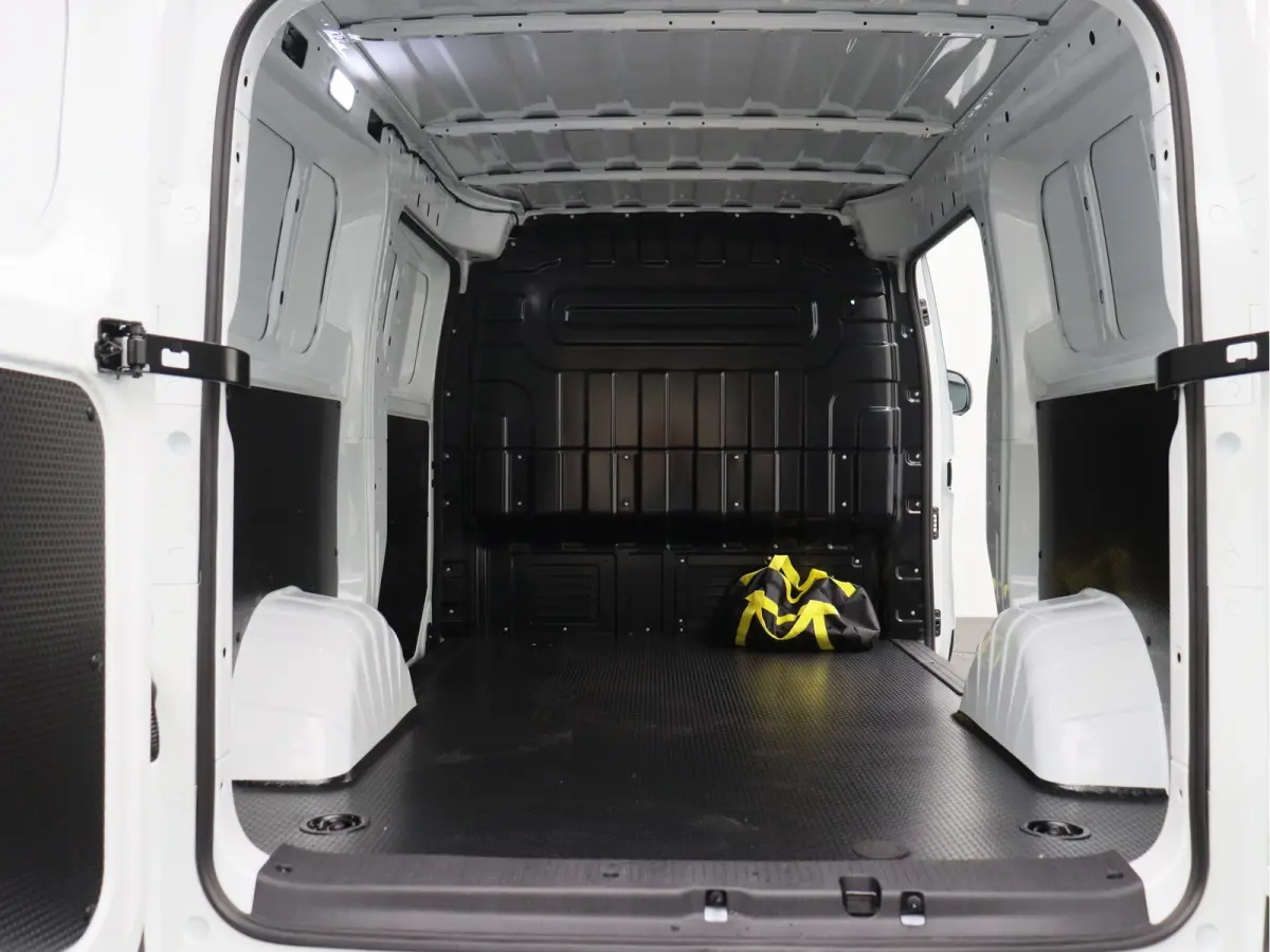 | L1 64 kWh | Nieuwste model uit voorraad leverbaar |