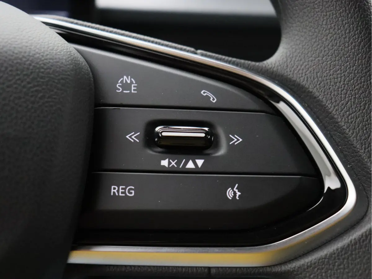 | L1 64 kWh | Nieuwste model uit voorraad leverbaar |