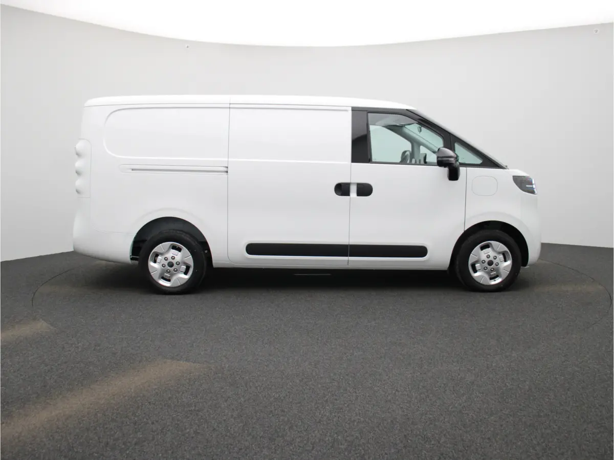 | L1 64 kWh | Nieuwste model uit voorraad leverbaar |
