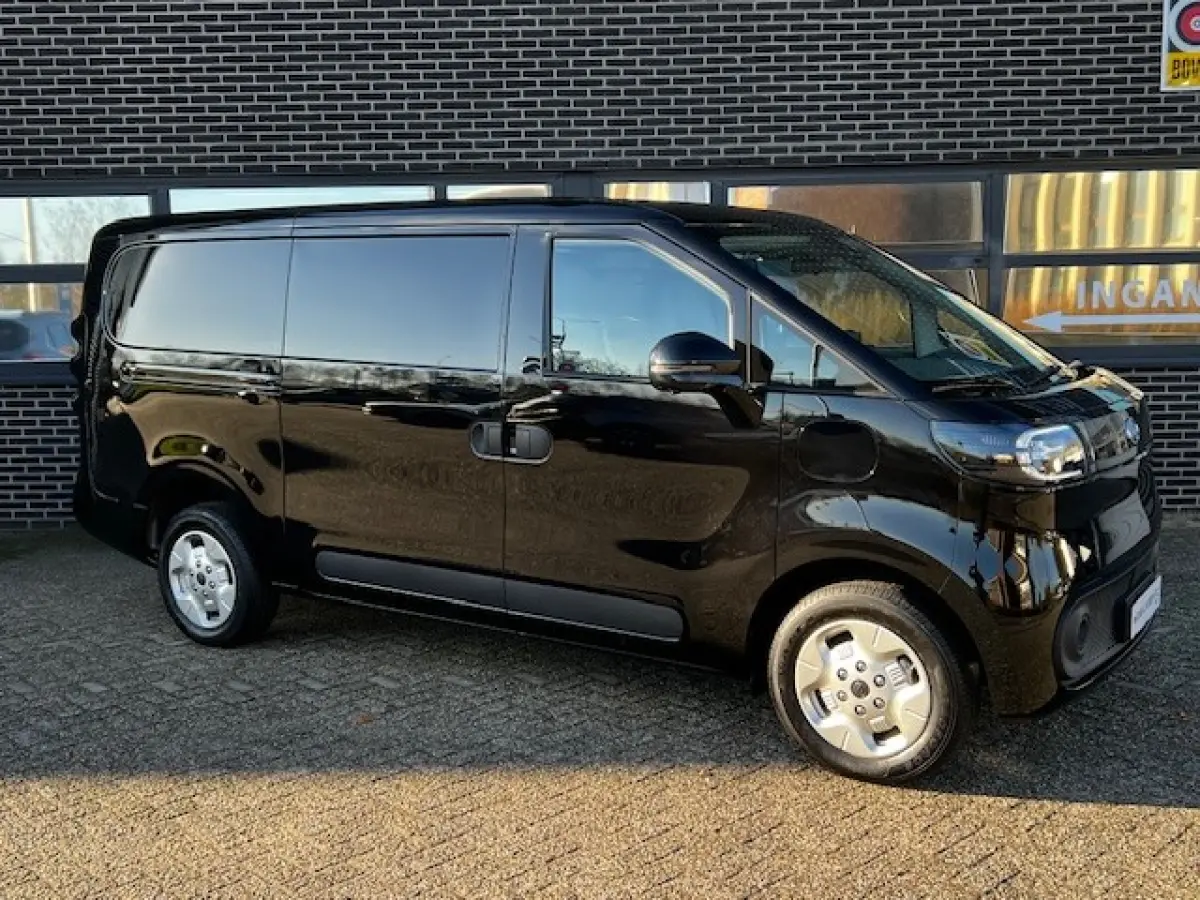 L1 64 kWh | nu te bestellen | Massive Black!